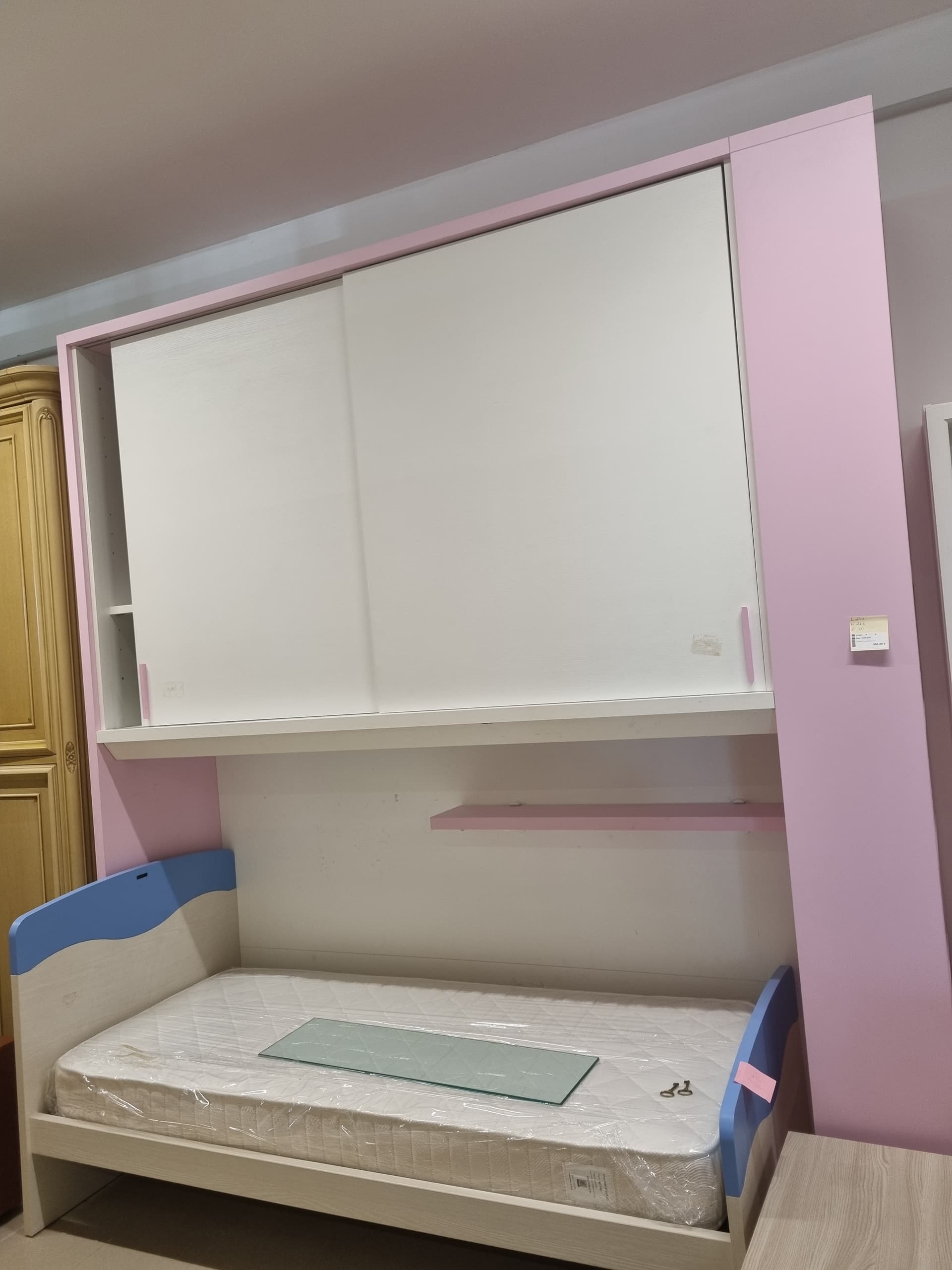 Letto a castello con armadio scorrevole — Camerette usato a Vicenza, Mercatino di Daria (foto 1)