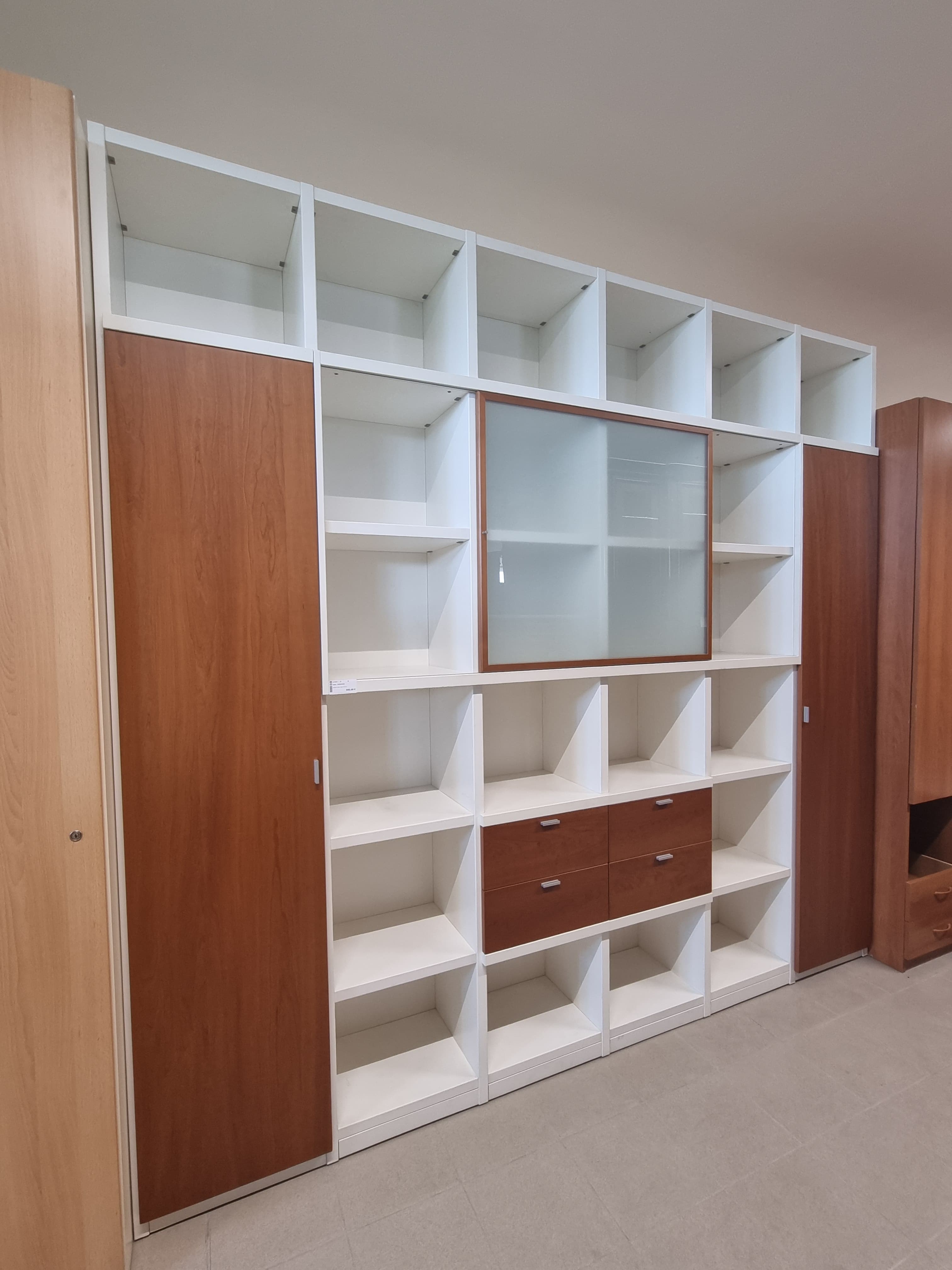 Libreria modulare in legno e vetro — Librerie e pareti attrezzate usato a Vicenza