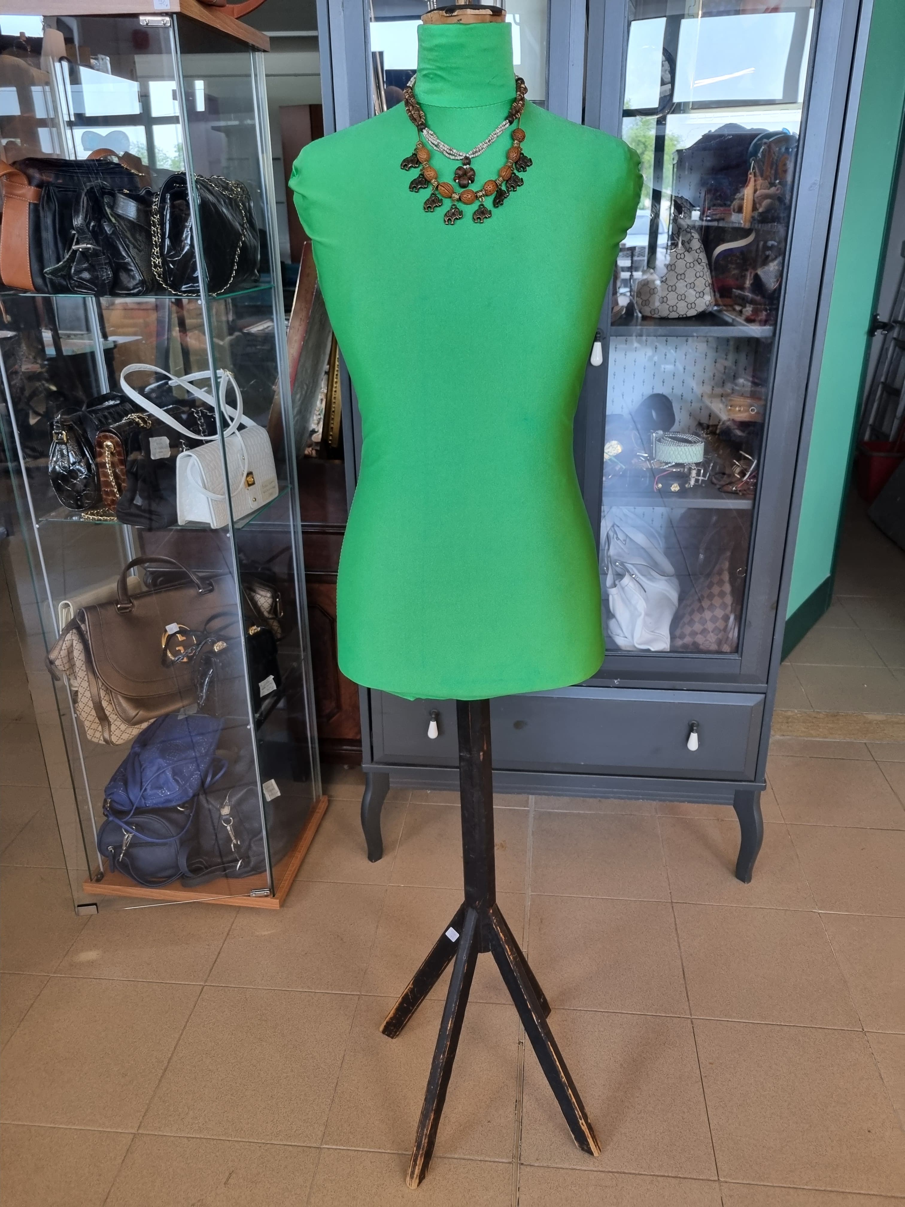 Manichino sartoriale verde — Oggettistica usato a Vicenza