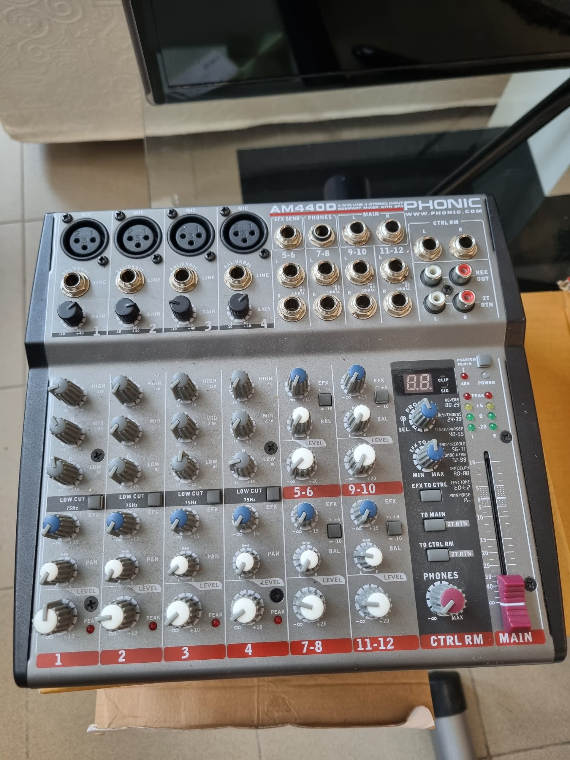 Mixer audio Phonic AM440D — TV ed elettronica usato a Vicenza, Mercatino di Daria (foto 1)