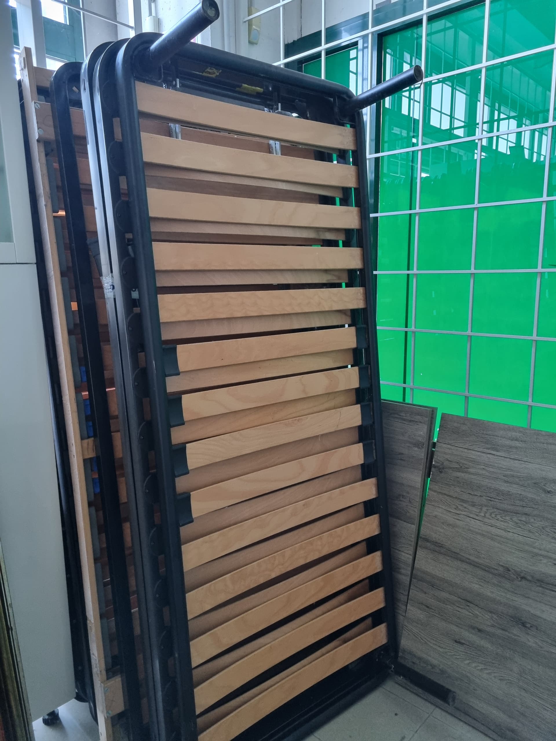 Rete letto pieghevole in metallo — Camere da letto usato a Vicenza, Mercatino di Daria (foto 1)