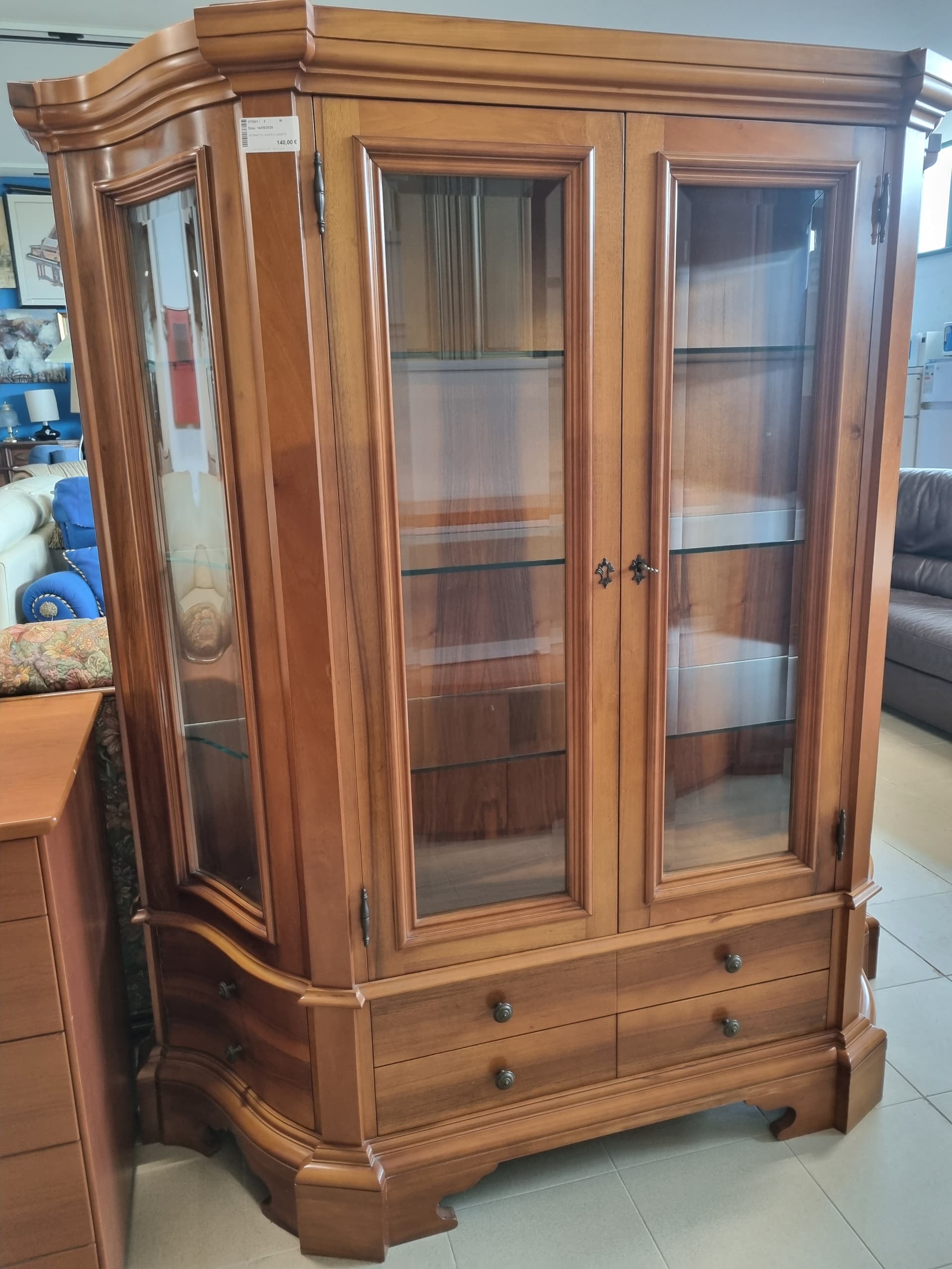 Vetrina classica in legno — Soggiorni usato a Vicenza, Mercatino di Daria (foto 1)