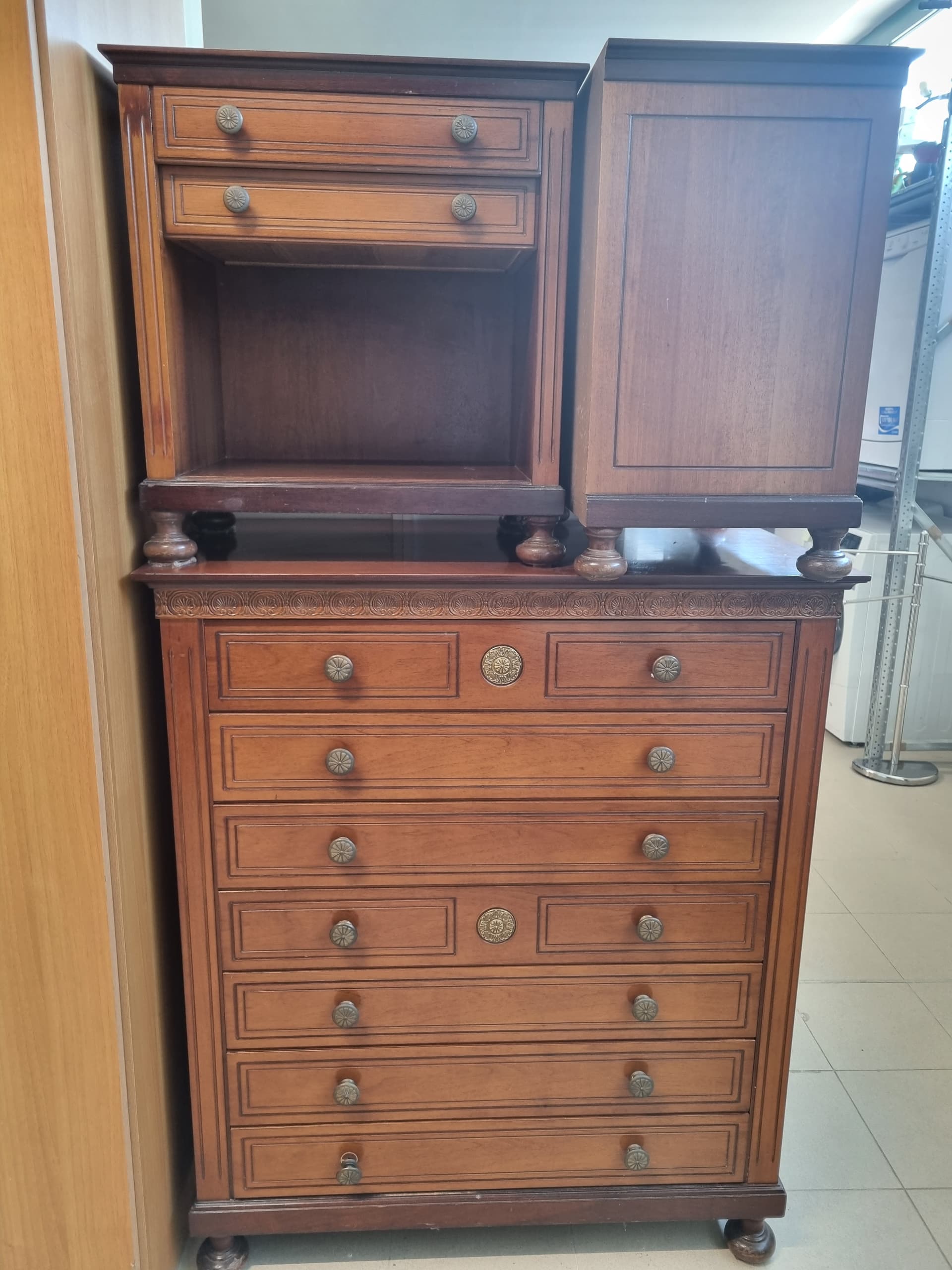 Cassettiera antica in legno — Antiquariato usato a Vicenza, Mercatino di Daria (foto 1)