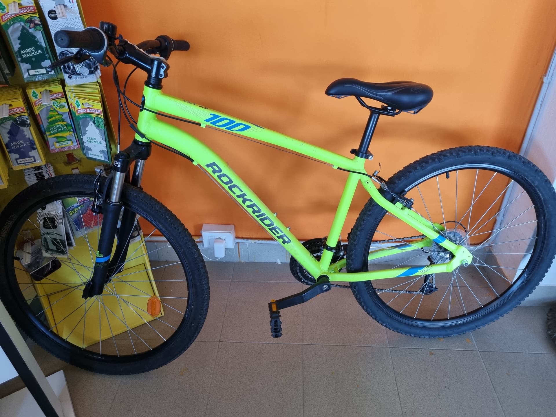 Mountain bike Rockrider gialla — Sport e tempo libero usato a Vicenza, Mercatino di Daria (foto 1)